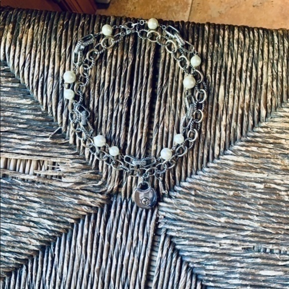 ✨✨ Silver Textured Chain Link Necklace w Pearls ✨ - Picture 8 of 15